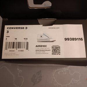 Converse glitter cribster